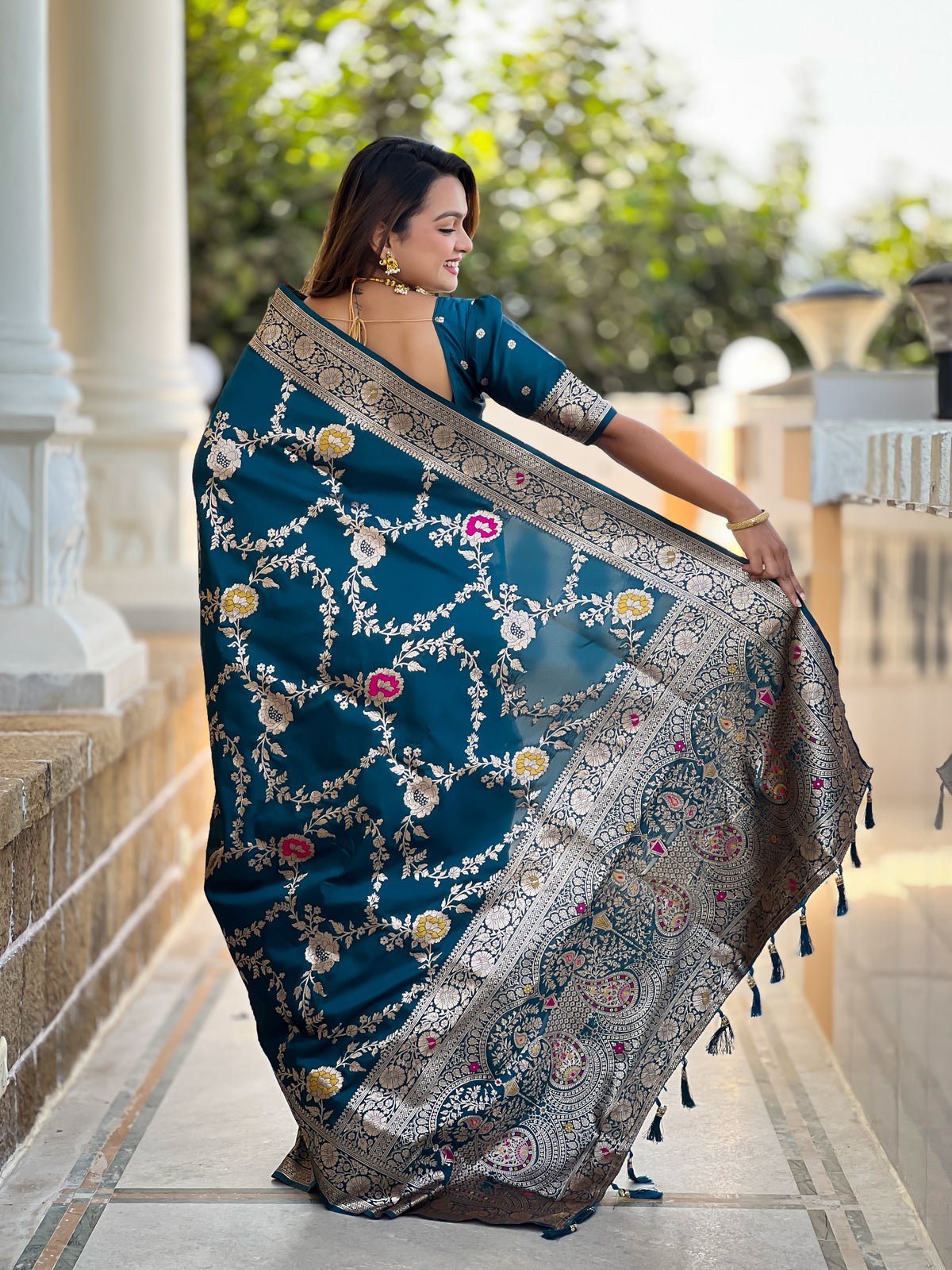 Morpich Banarasi Silk Saree with Intricate Zari Work