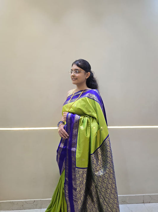 Eyecapthear Soft Gadwal Silk Saree