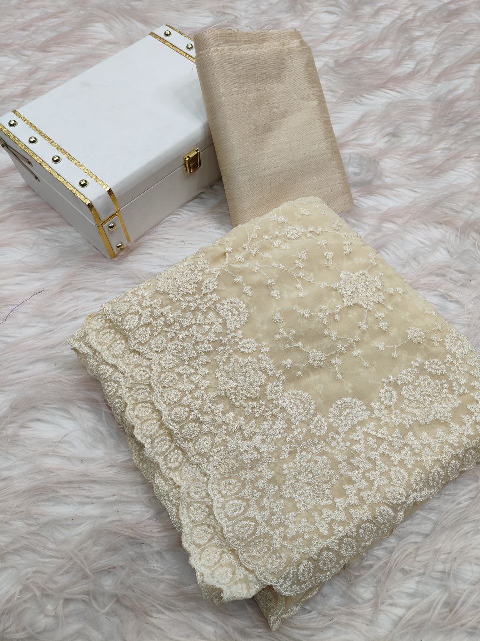 Cream Soft Organza Embroidery Thread Work Saree