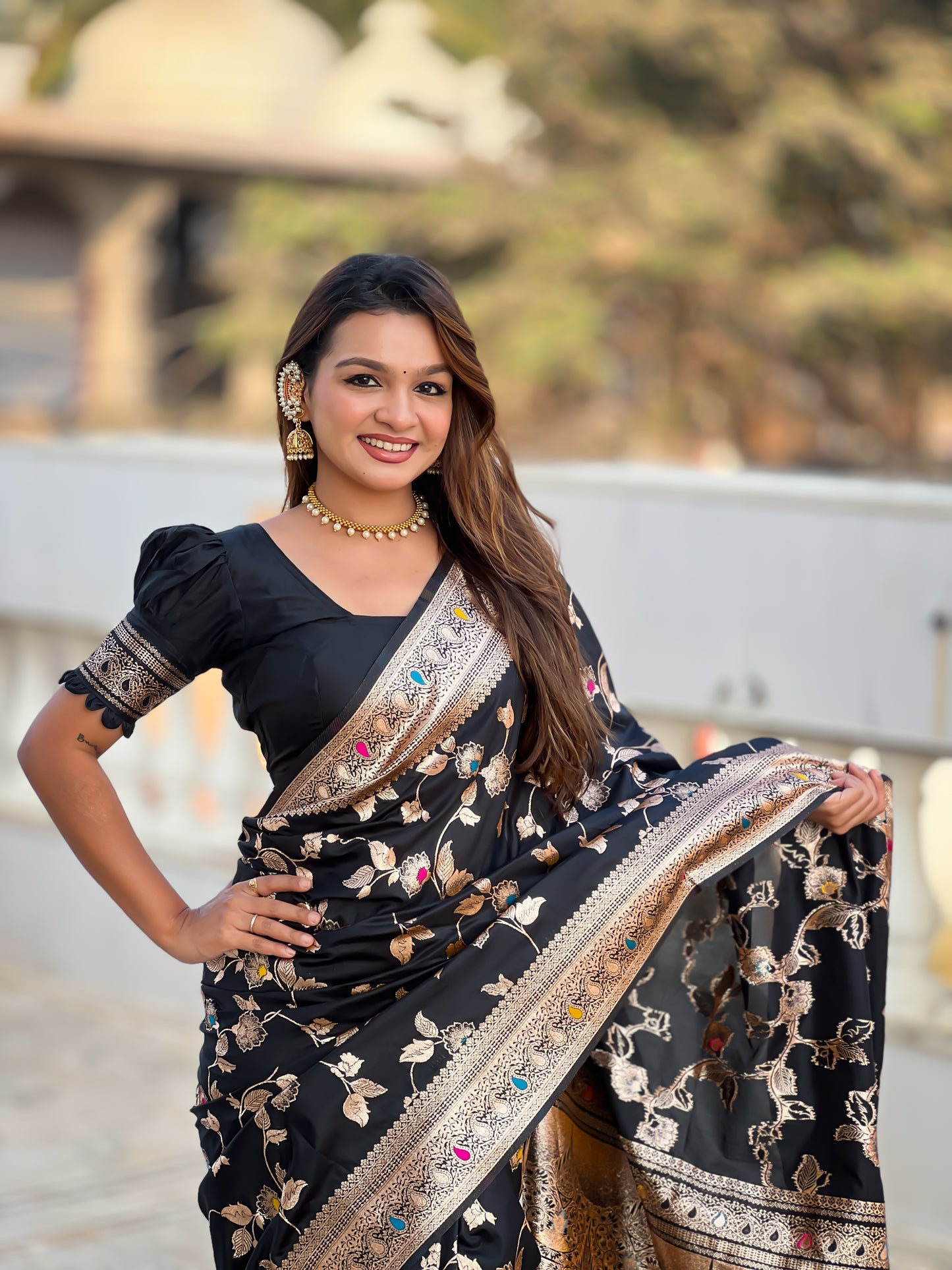 Black Banarasi Silk Saree with Intricate Zari Work