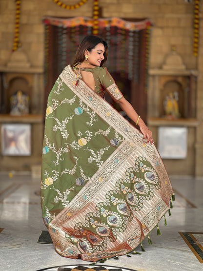 Mehendi Banarasi Silk Saree with Intricate Zari Work