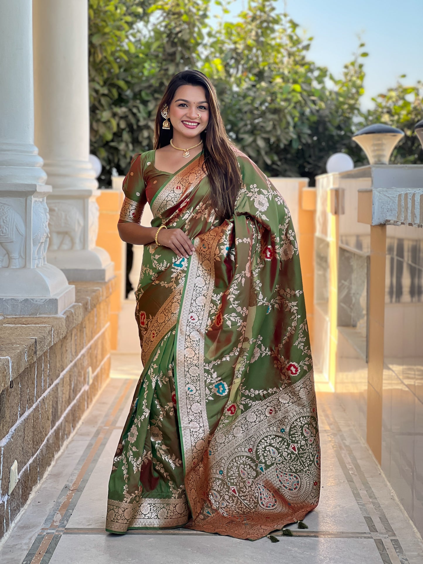 Mehendi Banarasi Silk Saree with Intricate Zari Work