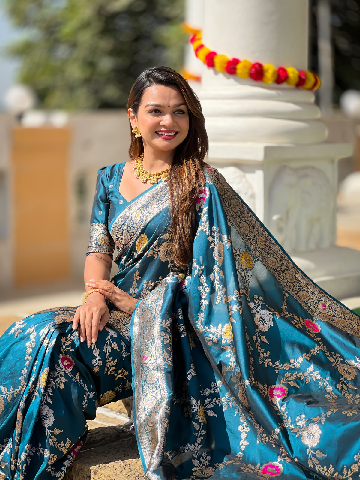 Morpich Banarasi Silk Saree with Intricate Zari Work