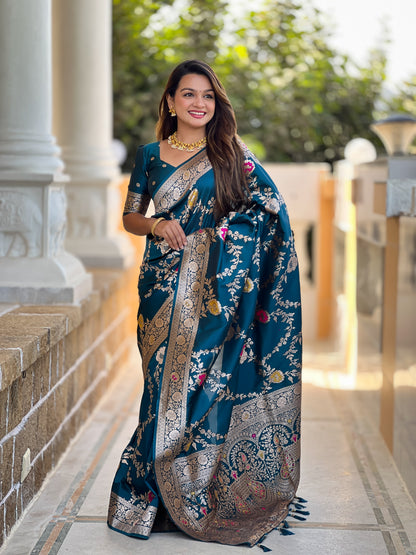 Morpich Banarasi Silk Saree with Intricate Zari Work