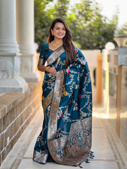 Morpich Banarasi Silk Saree with Intricate Zari Work
