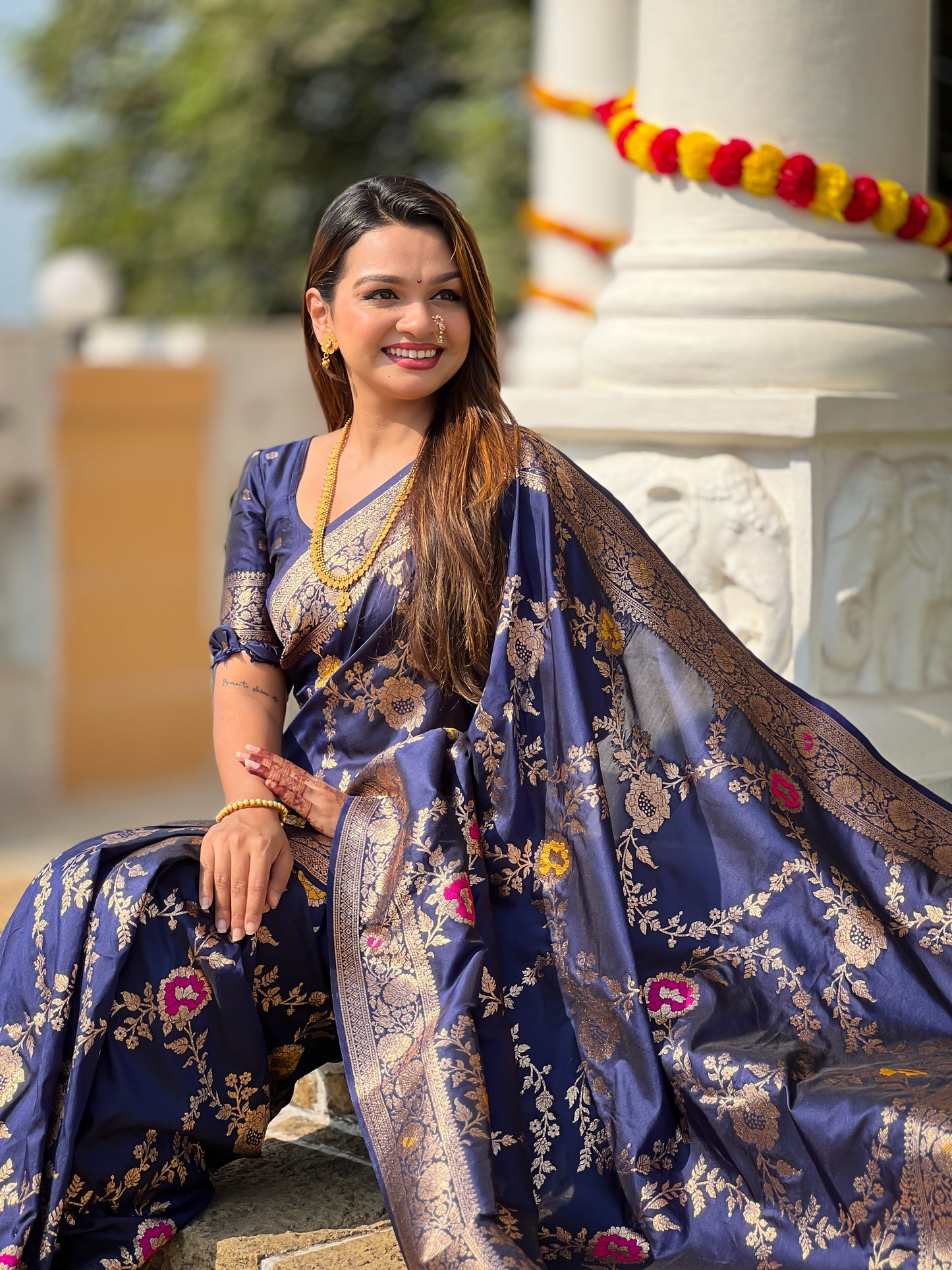 Neavy Blue Banarasi Silk Saree with Intricate Zari Work