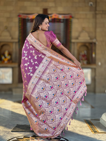 Onion Banarasi Silk Saree with Intricate Zari Work