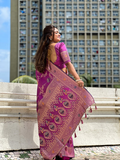 Onion Banarasi Silk Saree with Intricate Zari Work