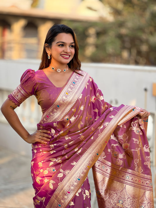 Onion Banarasi Silk Saree with Intricate Zari Work
