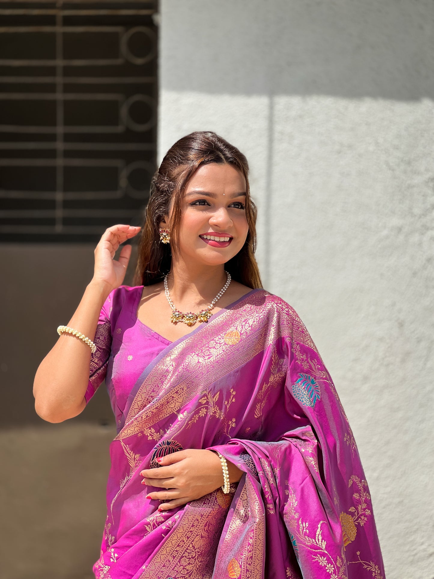 Onion Banarasi Silk Saree with Intricate Zari Work