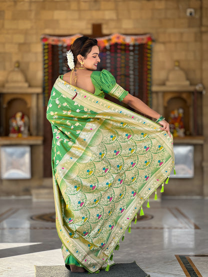 Parrot Banarasi Silk Saree with Intricate Zari Work