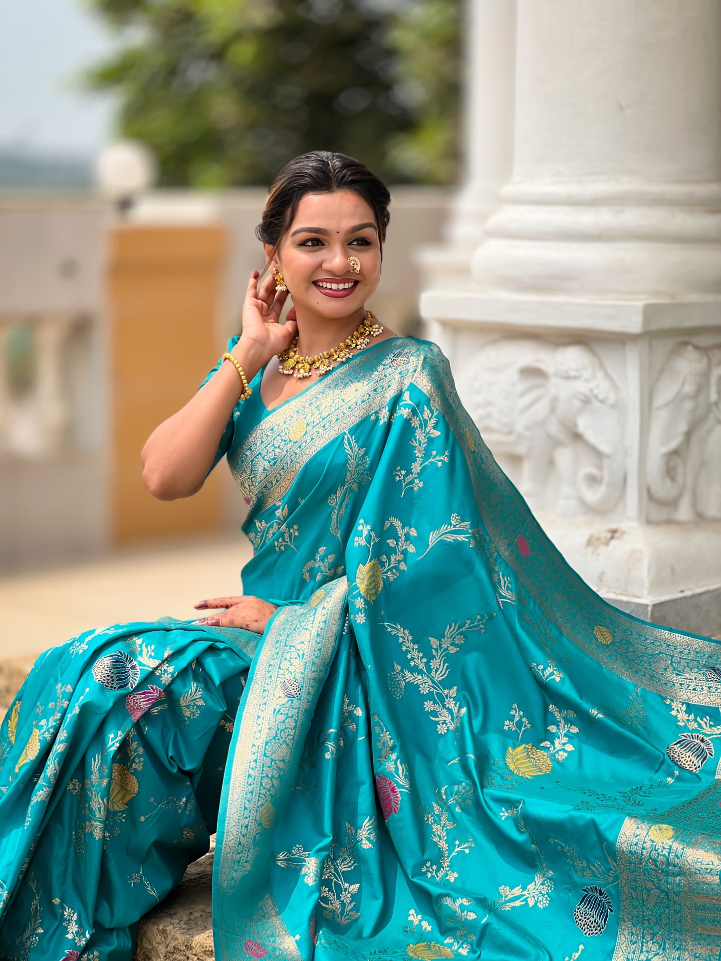 Rama Banarasi Silk Saree with Intricate Zari Work