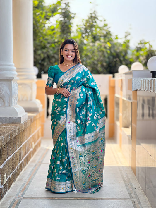 Rama Banarasi Silk Saree with Intricate Zari Work