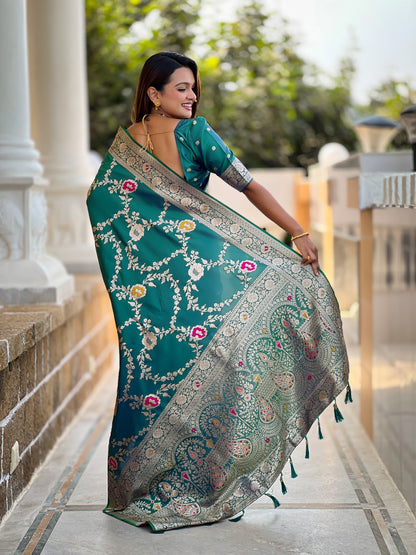 Rama Banarasi Silk Saree with Intricate Zari Work