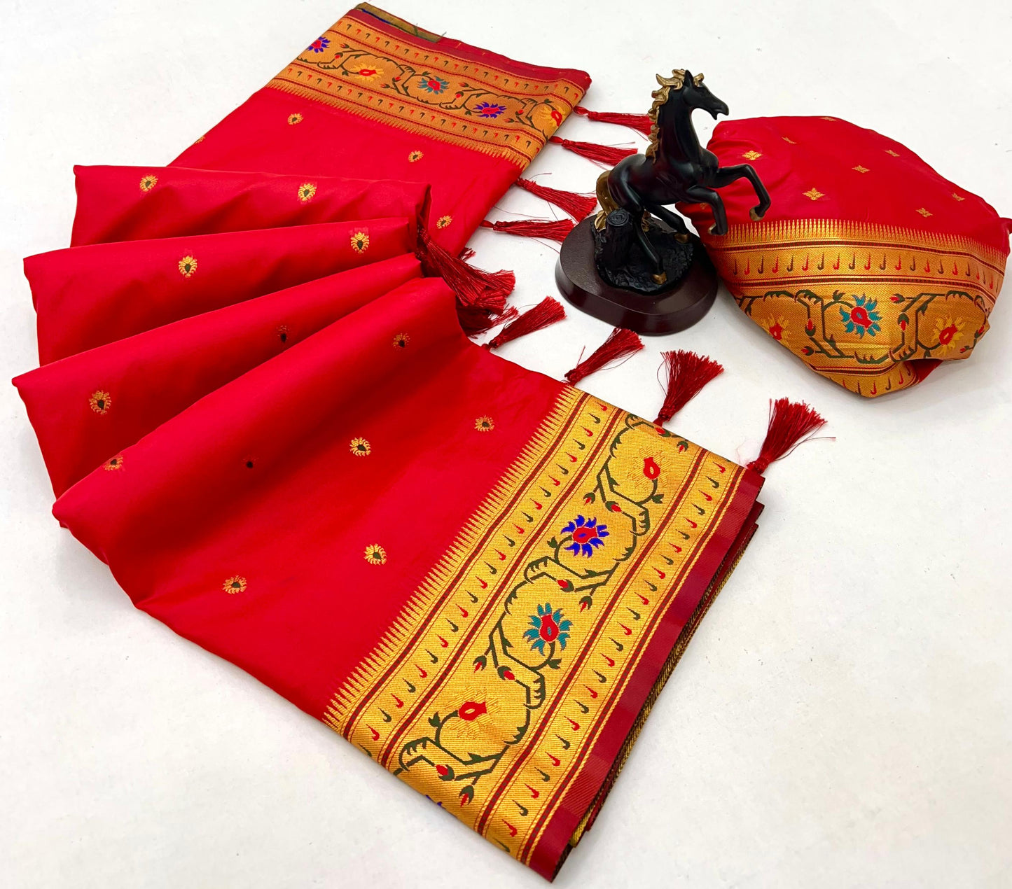 Red Brocket Border Soft Silk Paithani