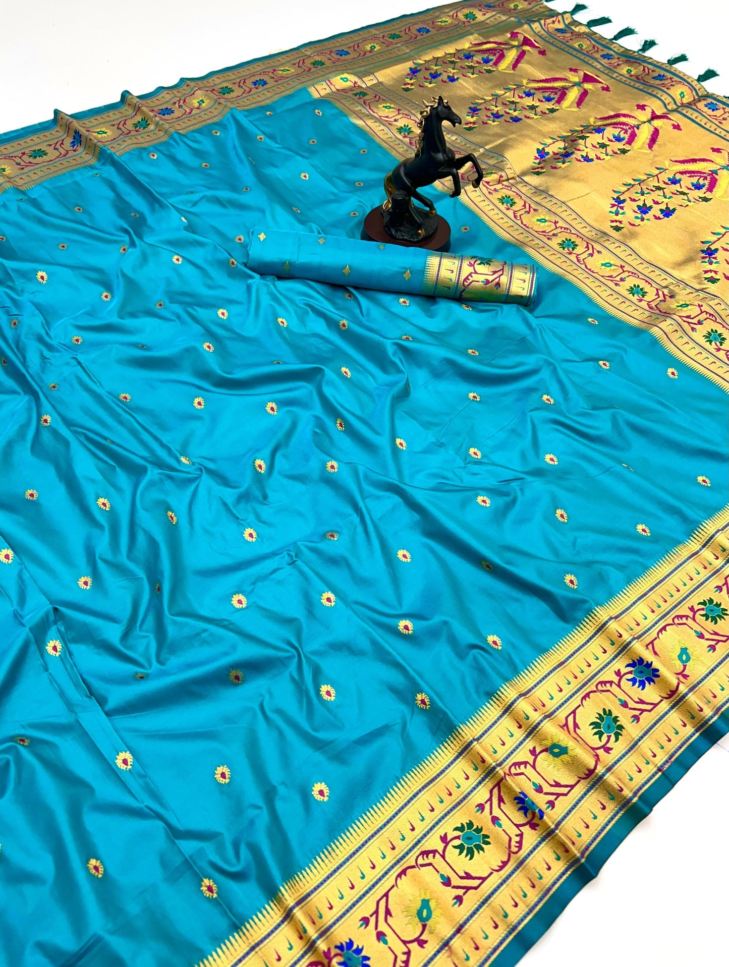 Sky Brocket Border Soft Silk Paithani