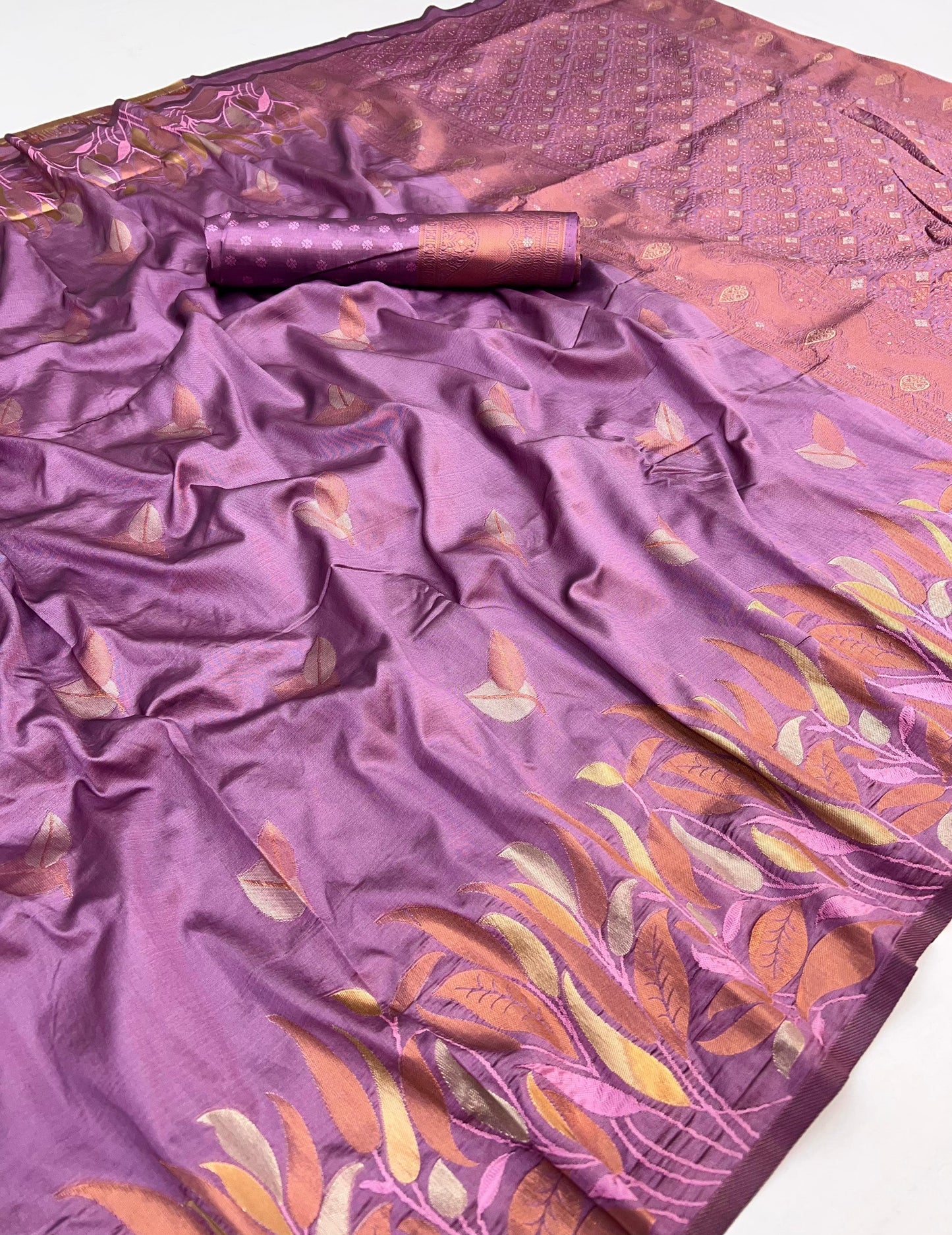 Onion Takshshila Banarasi Soft Silk Saree