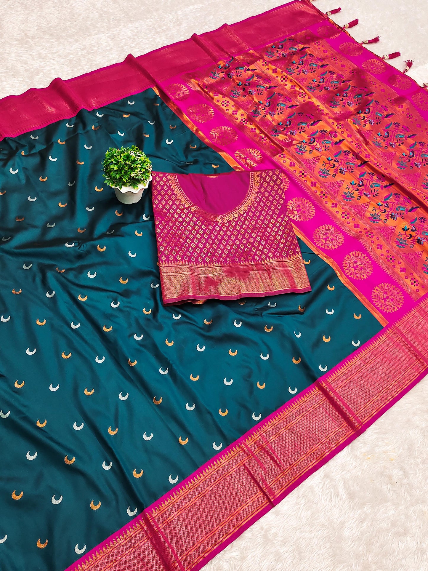 Teal Green Pure Silk Chandrakor Paithani Saree