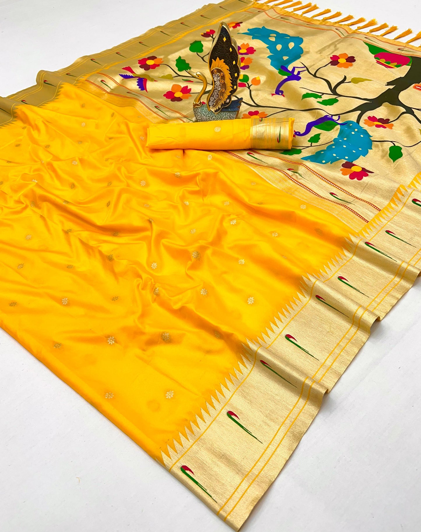 Yellow Pure Silk Single Muniya Paithani Saree