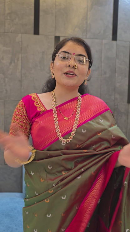 Black Pure Silk Chandrakor Paithani Saree